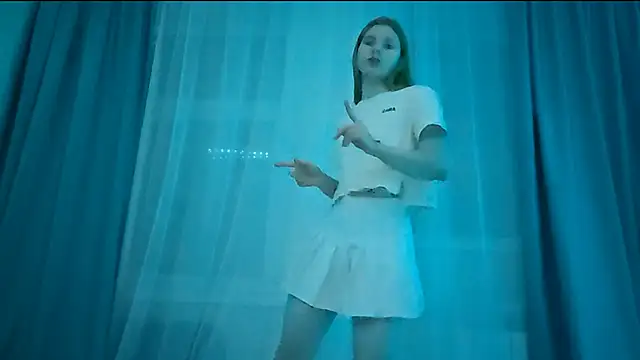 LynteriLain online show from November 14, 7:34 pm