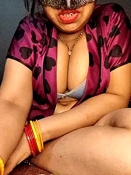 Hot  bhabhi 99 online show from May 14, 3:46 am