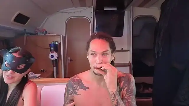 Monk and Mia online show from December 5, 5:16 am