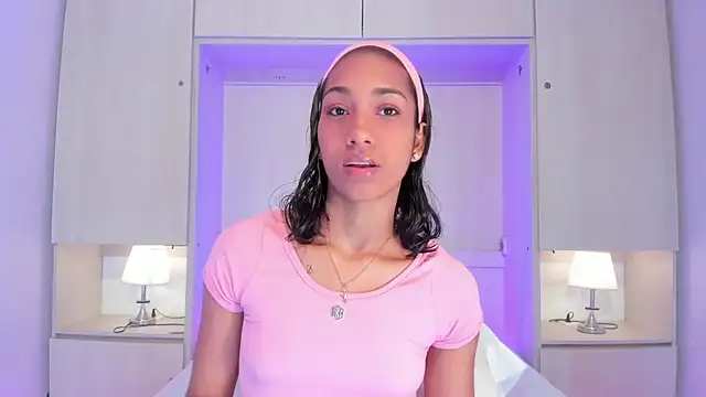 AnahiCollins online show from July 5, 11:28 am