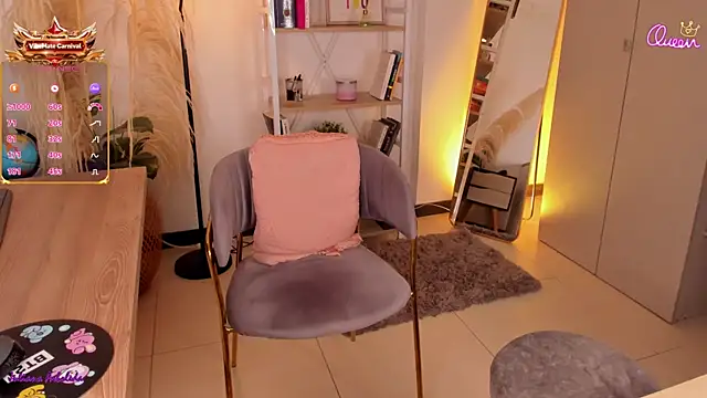julianaarboleda online show from July 28, 4:39 pm