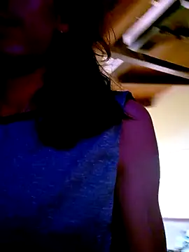 monroedelrey online show from December 13, 10:04 pm