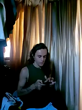 monroedelrey online show from March 4, 4:13 pm