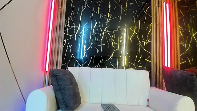 Snapshot of Nahomy_Smiths_aws chatting on October 3, 9:34 pm Nahomy Smiths aws online show from October 3, 9:34 pm