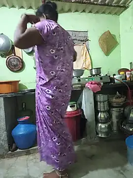 Snapshot of Tamilselviroja- chatting on July 7, 2:32 pm Tamilselviroja- online show from July 7, 2:32 pm