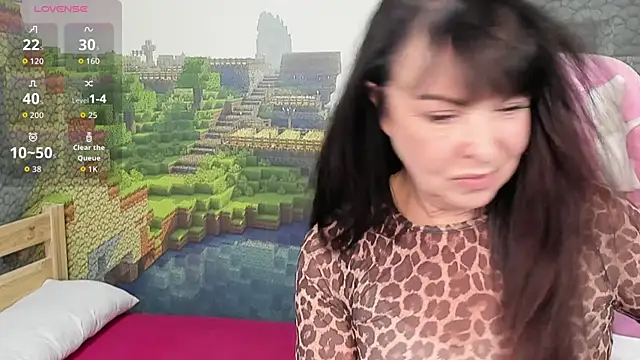 Snapshot of LindaRomero chatting on November 12, 10:37 am LindaRomero online show from November 12, 10:37 am