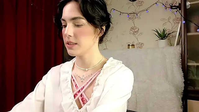Snapshot of di_moon chatting on October 20, 3:01 pm di moon online show from October 20, 3:01 pm