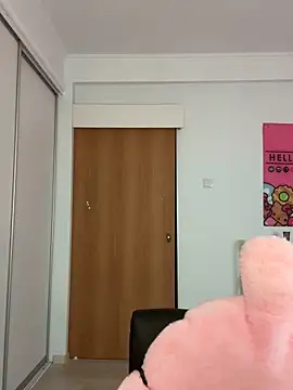 Snapshot of bunnyirisluv chatting on November 18, 3:23 am bunnyirisluv online show from November 18, 3:23 am