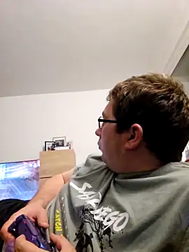 Snapshot of stivi2526 chatting on September 29, 8:35 pm stivi2526 online show from September 29, 8:35 pm