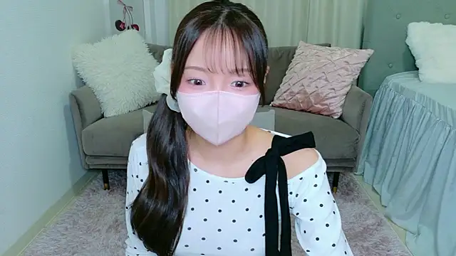 Snapshot of Seira__nn chatting on November 19, 1:22 pm Seira nn online show from November 19, 1:22 pm