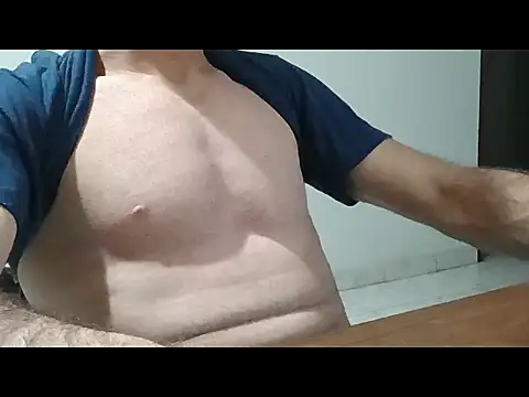 Garoto018 online show from January 13, 11:54 pm