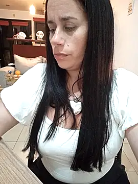 Snapshot of Amarteverdaderamente chatting on December 3, 3:58 am Amarteverdaderamente online show from December 3, 3:58 am