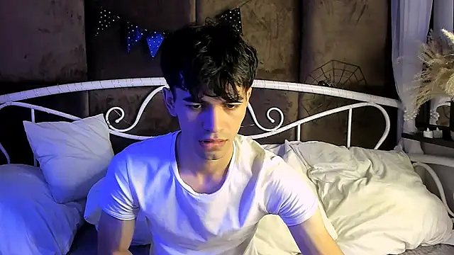 Snapshot of JaremyHarris chatting on November 3, 9:05 pm JaremyHarris online show from November 3, 9:05 pm