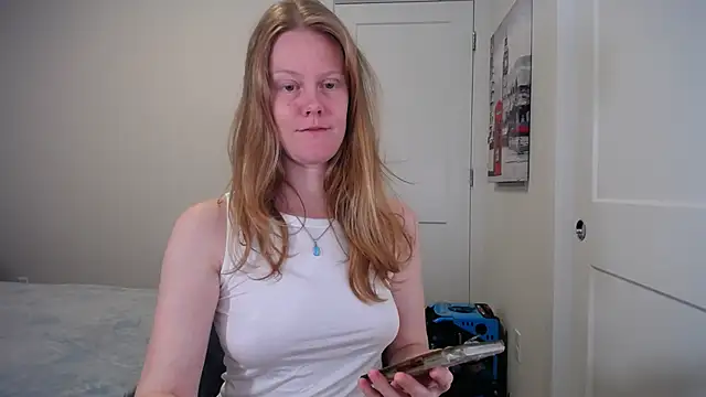 naughtyfox89 online show from March 15, 10:05 pm