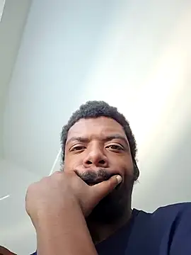 Snapshot of MrBigDickShow chatting on October 1, 3:18 pm MrBigDickShow online show from October 1, 3:18 pm