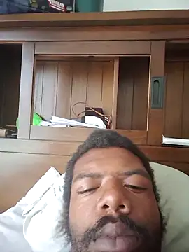 Snapshot of MrBigDickShow chatting on October 22, 2:28 pm MrBigDickShow online show from October 22, 2:28 pm