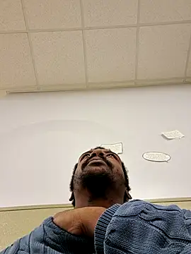 Snapshot of MrBigDickShow chatting on November 7, 6:52 pm MrBigDickShow online show from November 7, 6:52 pm