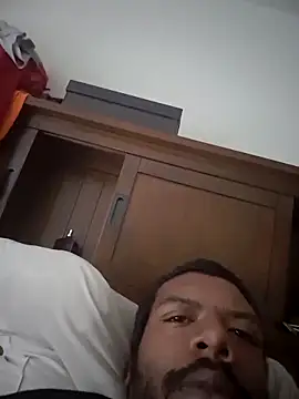 Snapshot of MrBigDickShow chatting on March 5, 2:57 pm MrBigDickShow online show from March 5, 2:57 pm