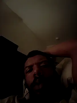 Snapshot of MrBigDickShow chatting on March 11, 1:33 am MrBigDickShow online show from March 11, 1:33 am