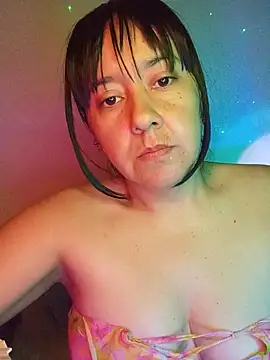 Snapshot of linda_swett chatting on May 20, 9:15 am linda swett online show from May 20, 9:15 am