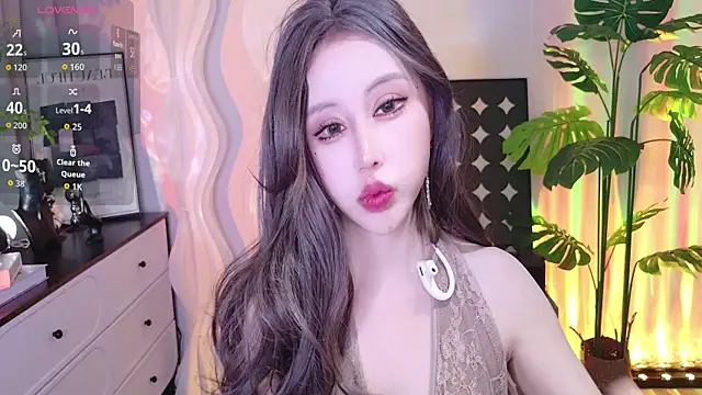 funnygirl0929 online show from January 9, 3:59 pm