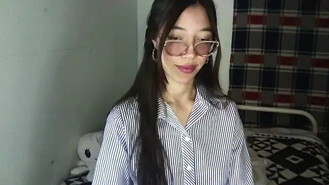 Snapshot of Mikha_Ela chatting on October 28, 4:38 am Mikha Ela online show from October 28, 4:38 am