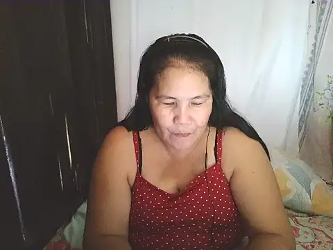 milagrose rose online show from May 21, 1:56 am