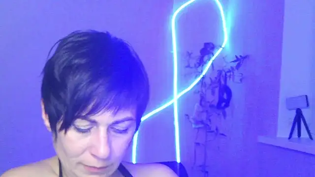 Ashley Brookss online show from November 8, 10:08 pm