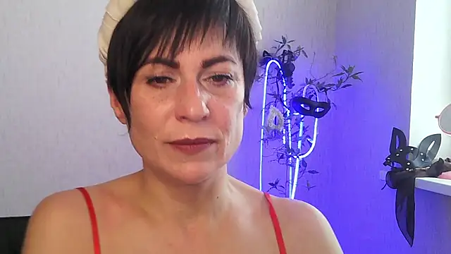 Ashley Brookss online show from November 20, 9:53 am