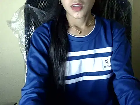 Snapshot of Shazi_1 chatting on December 3, 5:22 pm Shazi 1 online show from December 3, 5:22 pm