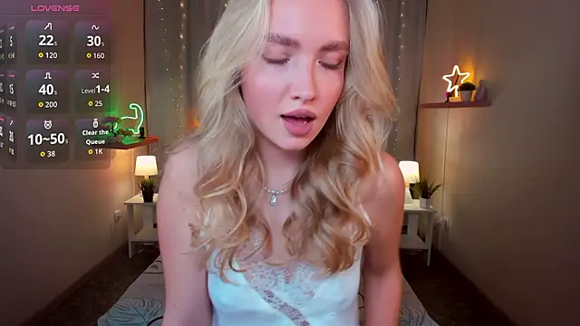 Snapshot of TessaGrays chatting on January 15, 1:16 pm TessaGrays online show from January 15, 1:16 pm