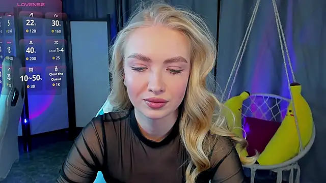 Snapshot of TessaGrays chatting on January 17, 9:36 am TessaGrays online show from January 17, 9:36 am