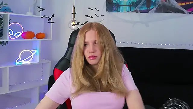 Snapshot of MelissaLiss chatting on October 25, 3:07 pm MelissaLiss online show from October 25, 3:07 pm