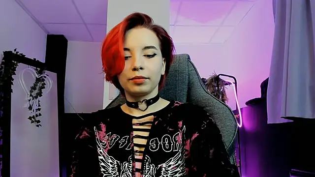 Snapshot of MarcelineChi chatting on October 16, 6:14 am MarcelineChi online show from October 16, 6:14 am