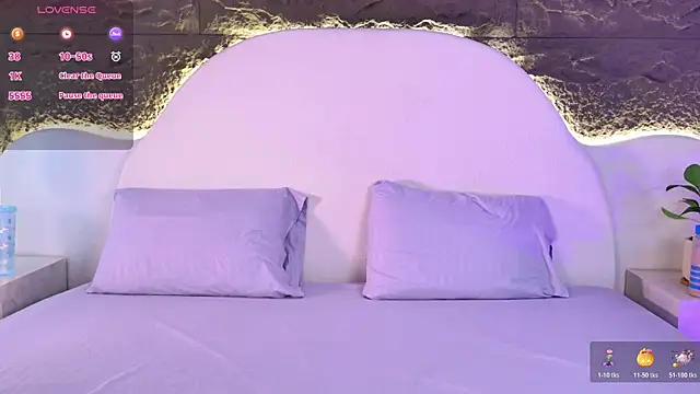 Snapshot of Selene_Brownie chatting on October 27, 8:13 pm Selene Brownie online show from October 27, 8:13 pm