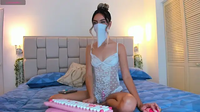 Snapshot of dalila_alii chatting on November 27, 3:36 pm dalila alii online show from November 27, 3:36 pm