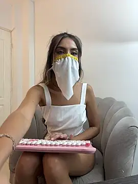 Snapshot of dalila_alii chatting on January 18, 3:10 am dalila alii online show from January 18, 3:10 am