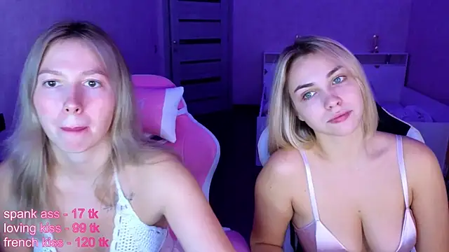 stefany and bettany online show from October 26, 3:40 pm