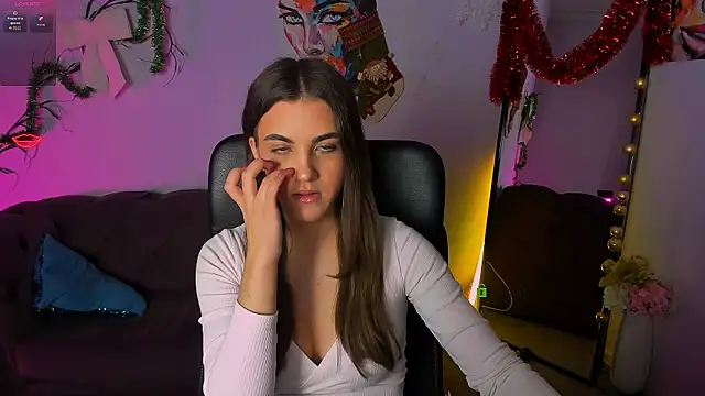 lina fox12 online show from January 8, 1:35 pm