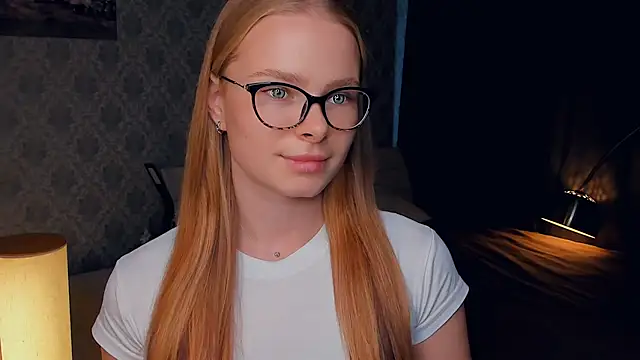 Snapshot of LibbyVenzeio chatting on October 8, 7:06 am LibbyVenzeio online show from October 8, 7:06 am