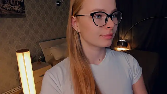 Snapshot of LibbyVenzeio chatting on October 29, 7:10 am LibbyVenzeio online show from October 29, 7:10 am