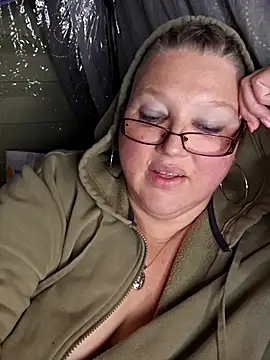 Snapshot of Budd_Bunney chatting on December 2, 10:16 pm Budd Bunney online show from December 2, 10:16 pm