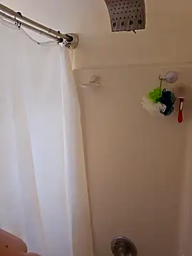 Snapshot of Budd_Bunney chatting on January 6, 8:12 pm Budd Bunney online show from January 6, 8:12 pm