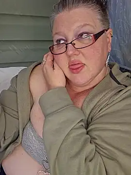 Snapshot of Budd_Bunney chatting on January 12, 6:46 pm Budd Bunney online show from January 12, 6:46 pm