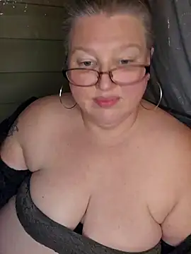 Snapshot of Budd_Bunney chatting on February 20, 7:54 am Budd Bunney online show from February 20, 7:54 am