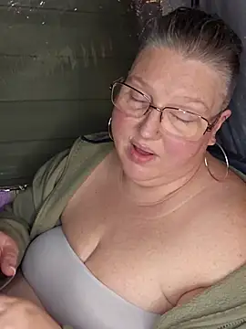 Snapshot of Budd_Bunney chatting on February 28, 1:28 am Budd Bunney online show from February 28, 1:28 am