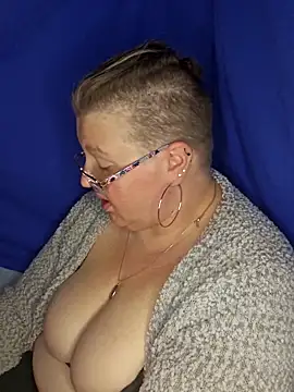 Snapshot of Budd_Bunney chatting on March 10, 11:54 pm Budd Bunney online show from March 10, 11:54 pm