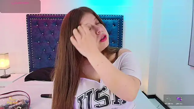 Snapshot of Cammi_wagner chatting on October 25, 7:52 pm Cammi wagner online show from October 25, 7:52 pm