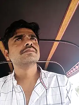 puneriboy32 online show from November 12, 7:53 am