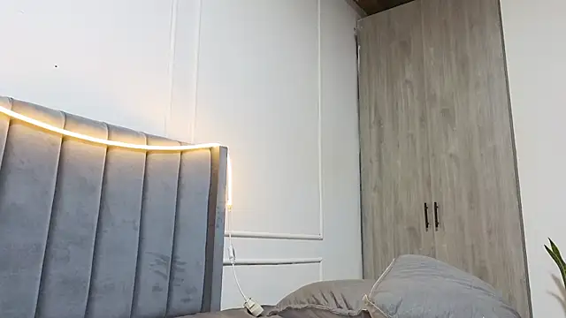 luxuryheaven 8 online show from November 14, 4:22 am